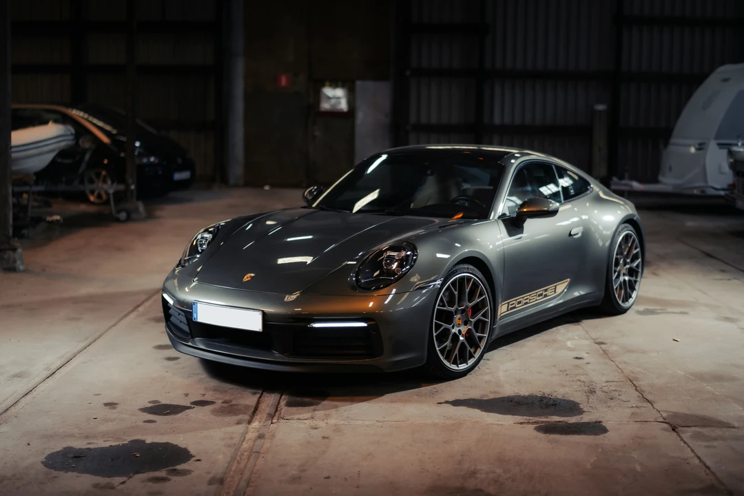 2021 Porsche 992 Carrera S - Image 10 of 31