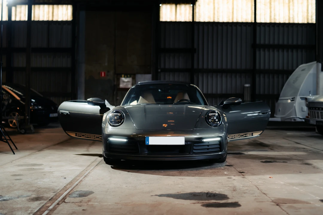 2021 Porsche 992 Carrera S - Image 21 of 31