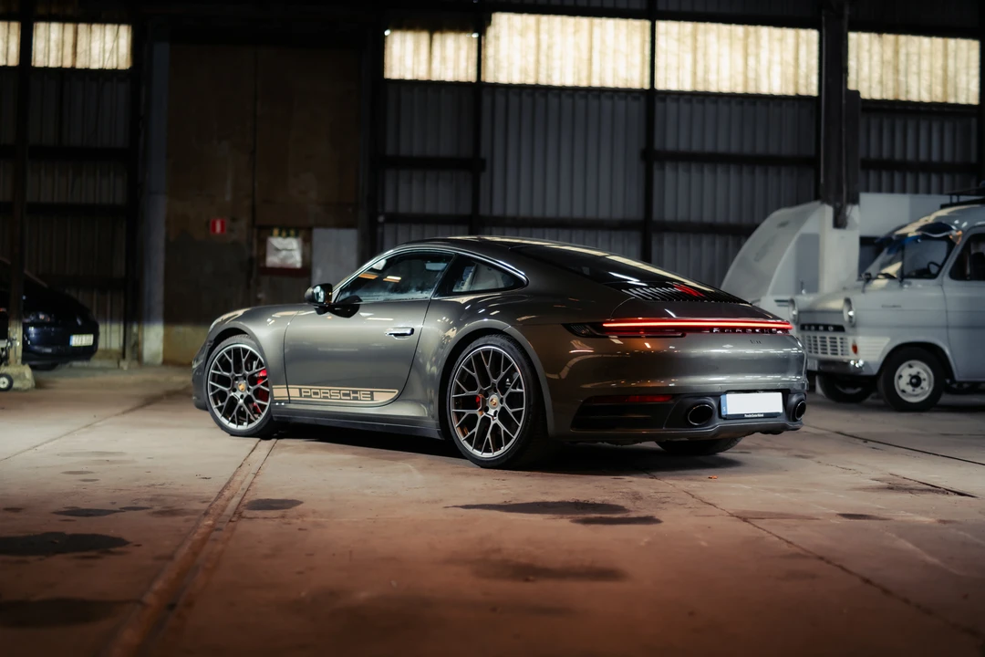 2021 Porsche 992 Carrera S - Image 15 of 31