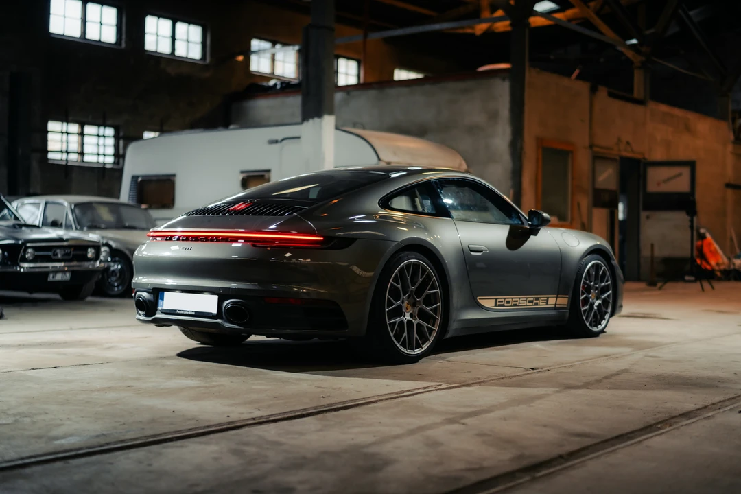 2021 Porsche 992 Carrera S - Image 6 of 31