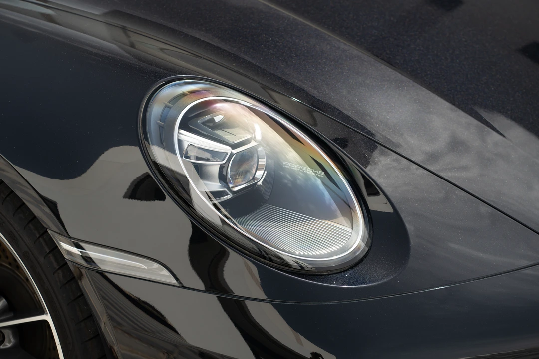 2021 Porsche 992 Carrera - Image 17 of 31