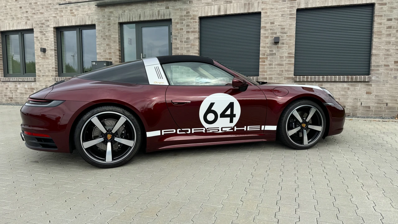 2021 Porsche 992 Carrera S - Image 4 of 31