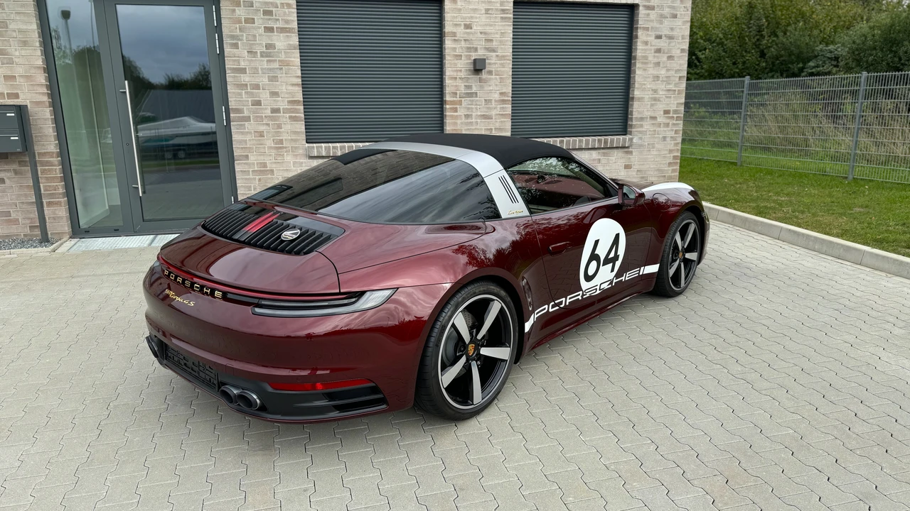 2021 Porsche 992 Carrera S - Image 5 of 31