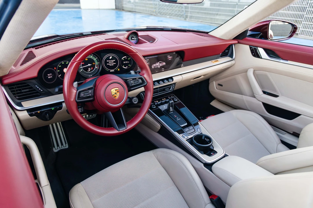 2021 Porsche 992 Targa 4 & 4S - Image 4 of 16
