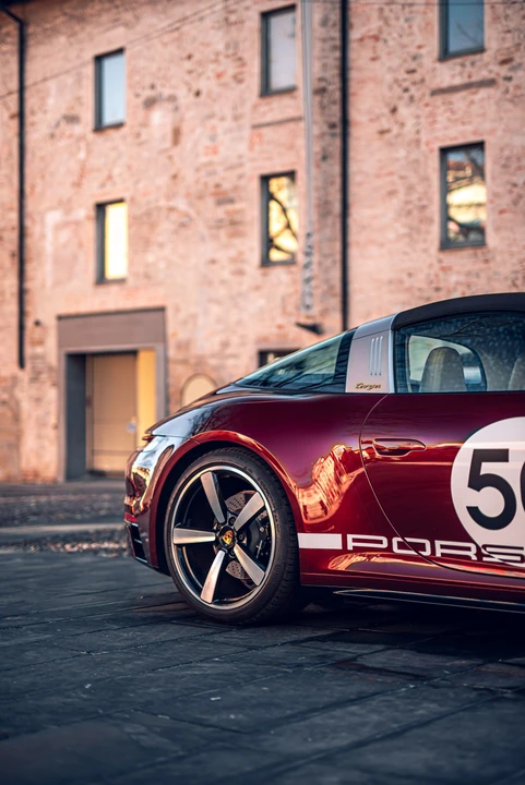 2021 Porsche 992 Carrera S - Image 27 of 31