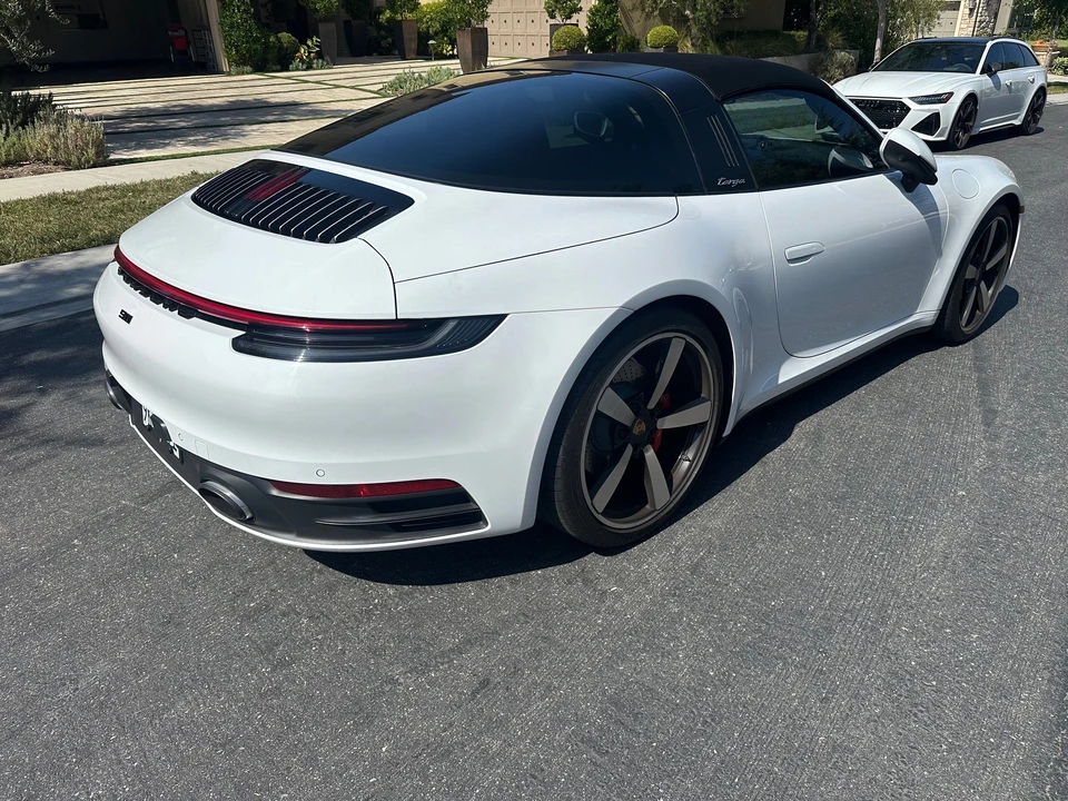 2021 Porsche 992 Targa 4 & 4S - Image 4 of 10