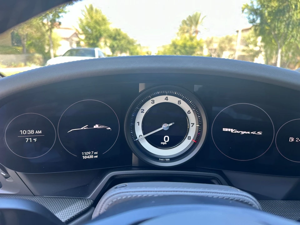 2021 Porsche 992 Targa 4 & 4S - Image 6 of 10