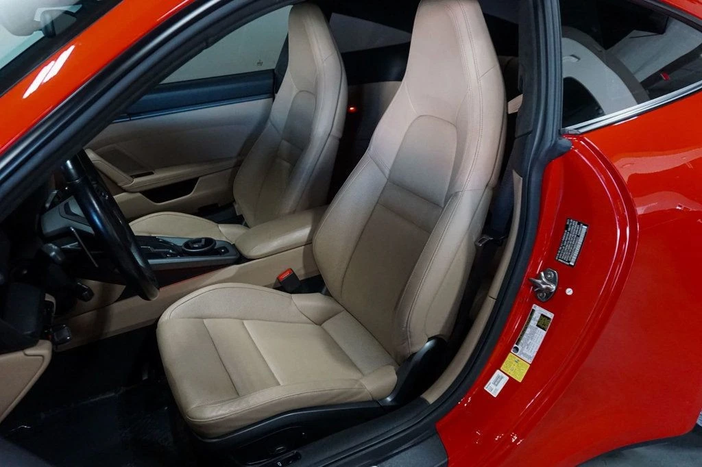 2021 Porsche 992 Carrera 4 - Image 9 of 12