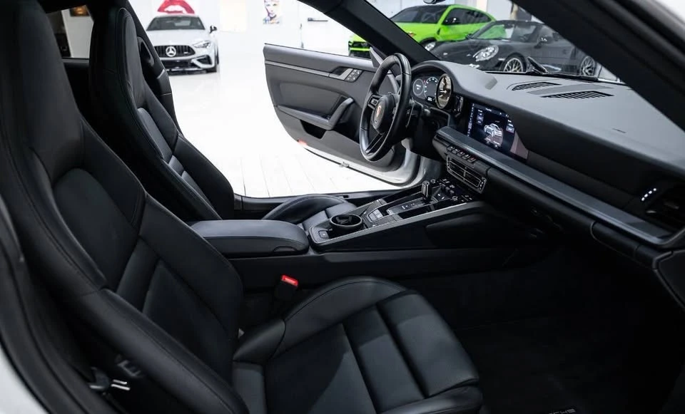 2021 Porsche 992 Carrera - Image 10 of 16