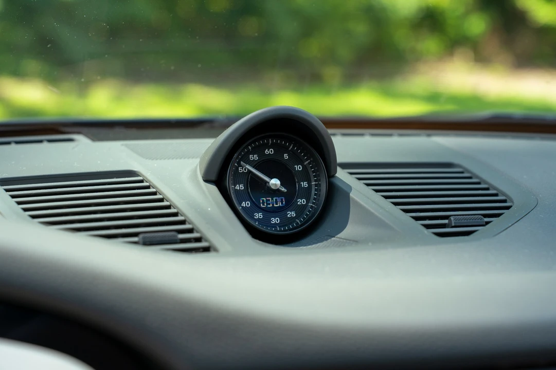 2021 Porsche 992 Carrera S - Image 13 of 31
