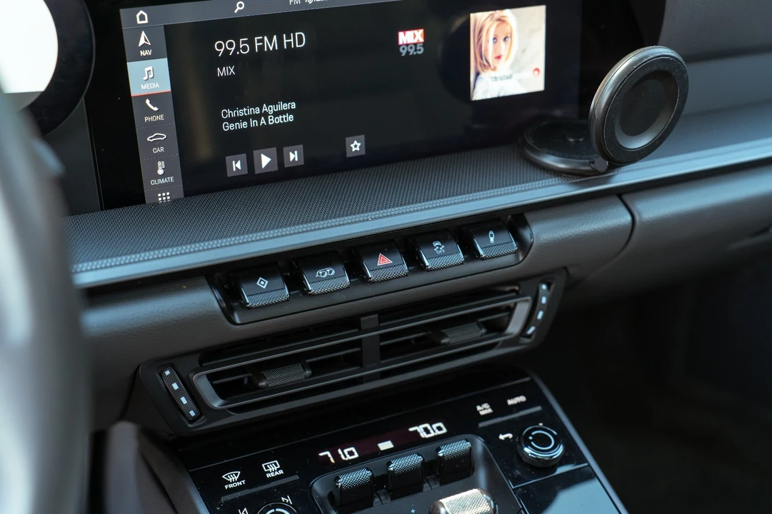 2021 Porsche 992 Carrera S - Image 25 of 31