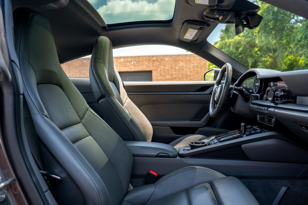 2021 Porsche 992 Carrera S - Image 17 of 31