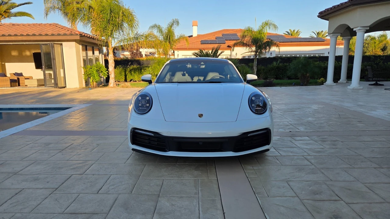 2021 Porsche 992 Carrera - Image 4 of 21