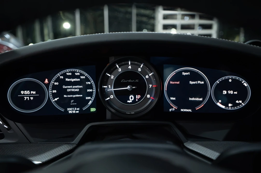 2021 Porsche 992 Carrera 4S - Image 14 of 31