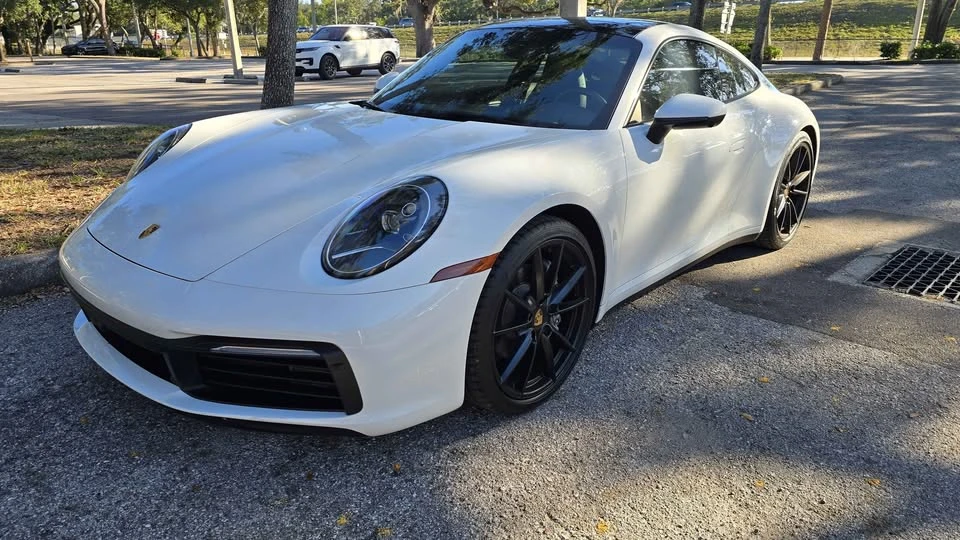 2021 Porsche 992 Carrera - Image 2 of 18