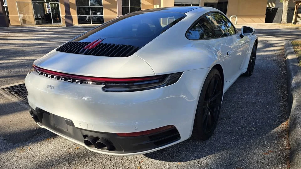 2021 Porsche 992 Carrera - Image 11 of 18