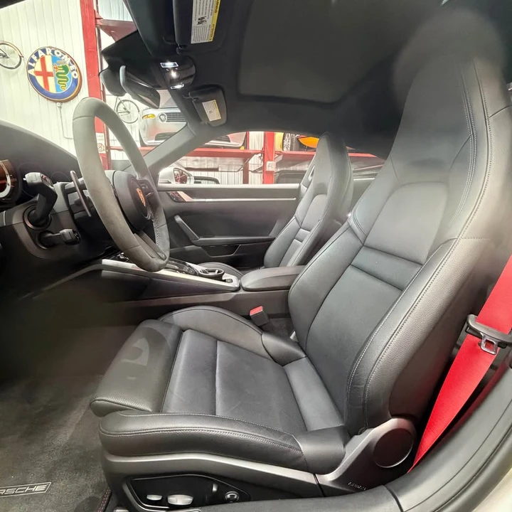2021 Porsche 992 Carrera - Image 8 of 17