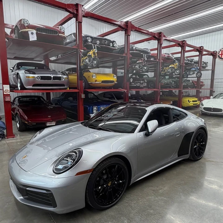 2021 Porsche 992 Carrera - Image 2 of 17