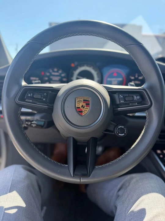 2021 Porsche 992 Carrera - Image 9 of 10