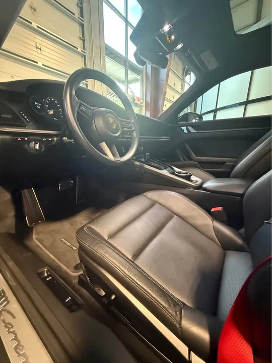 2021 Porsche 992 Carrera 4 - Image 18 of 20