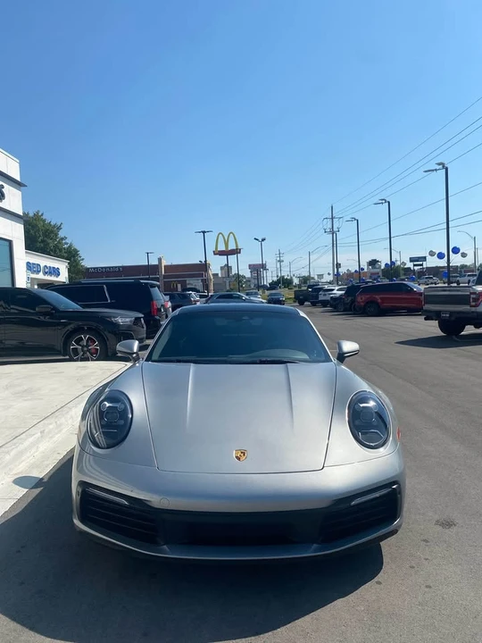 2021 Porsche 992 Carrera 4 - Image 3 of 20