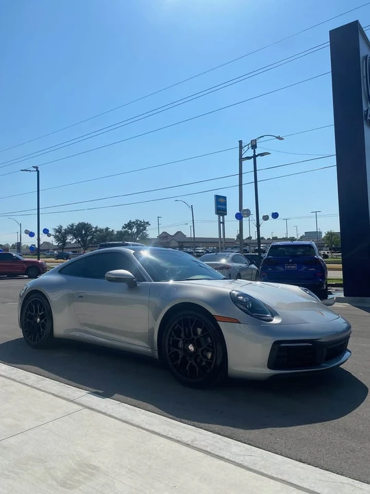 2021 Porsche 992 Carrera 4 - Image 4 of 20
