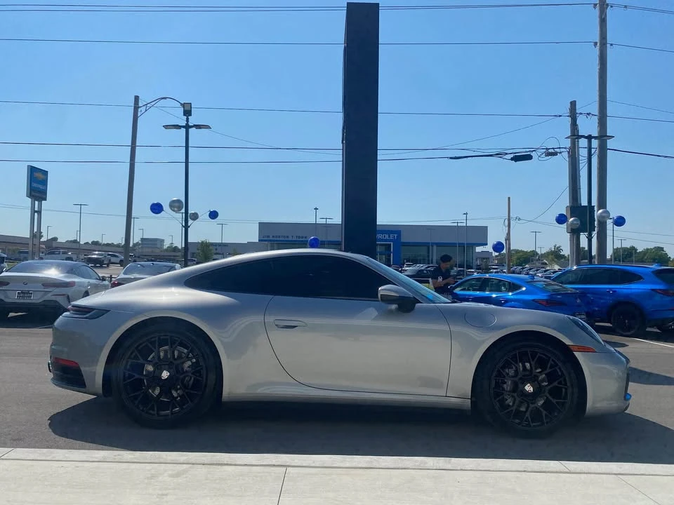 2021 Porsche 992 Carrera 4 - Image 5 of 20