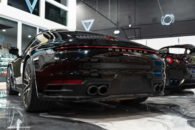 2021 Porsche 992 Carrera 4 - Image 8 of 12