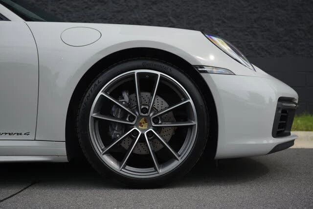2021 Porsche 992 Carrera 4 - Image 29 of 31