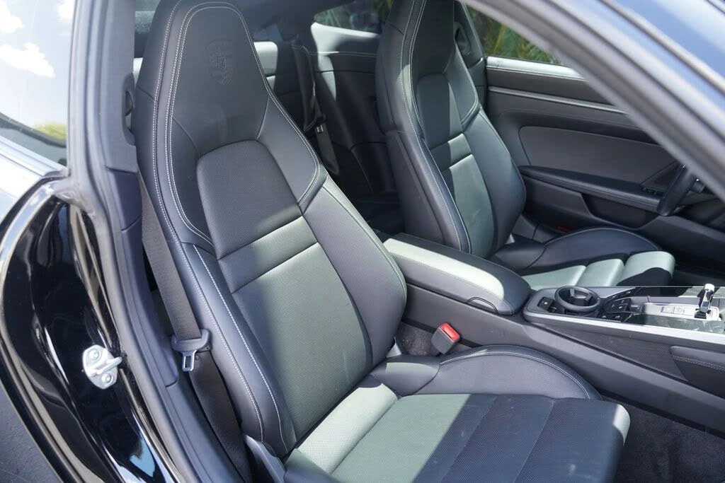 2021 Porsche 992 Carrera 4 - Image 19 of 31