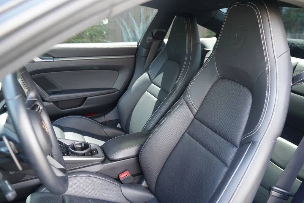 2021 Porsche 992 Carrera 4 - Image 25 of 31