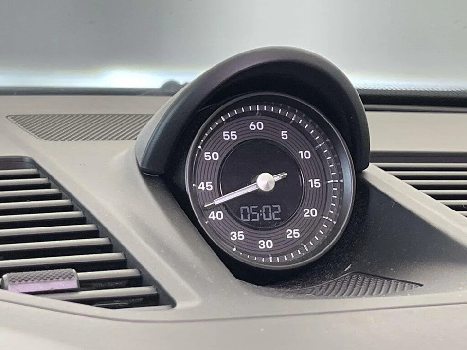 2021 Porsche 992 Carrera 4 - Image 25 of 31