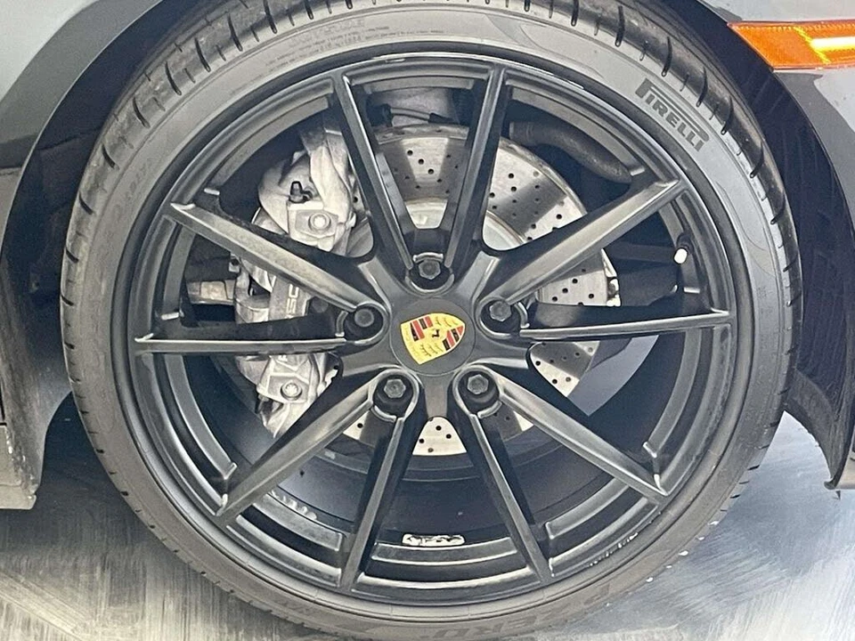 2021 Porsche 992 Carrera 4 - Image 14 of 31