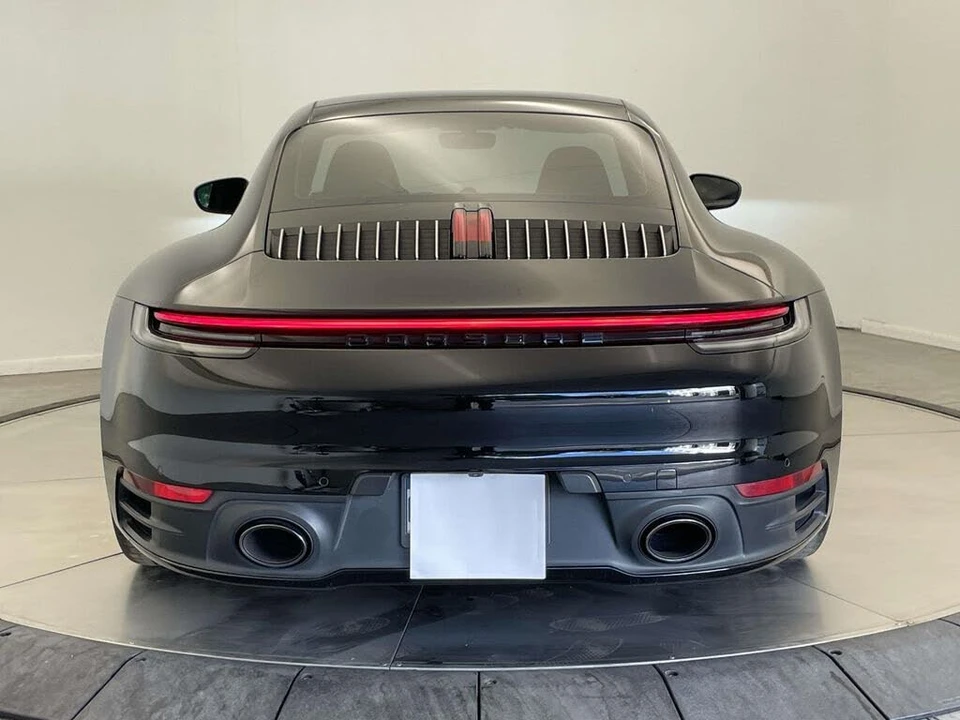 2021 Porsche 992 Carrera 4 - Image 6 of 31
