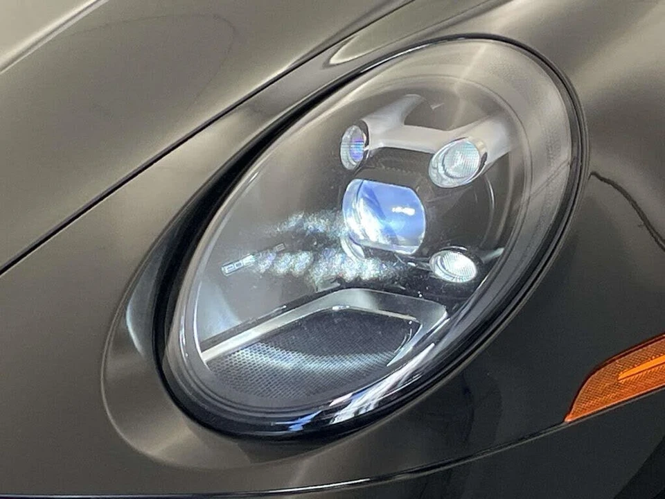 2021 Porsche 992 Carrera 4 - Image 15 of 31