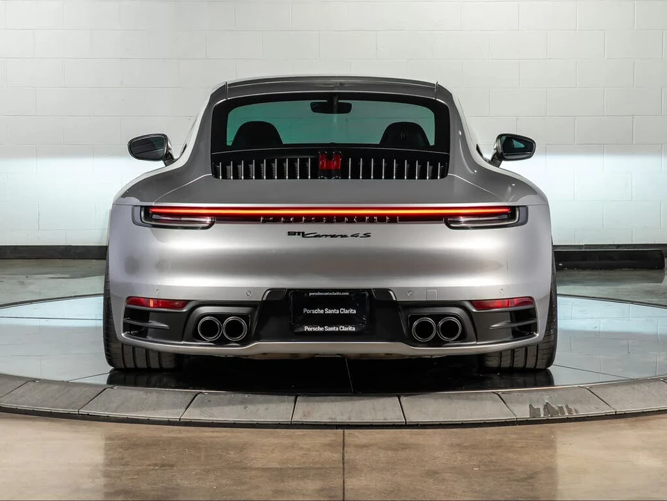 2021 Porsche 992 Carrera 4 - Image 10 of 31