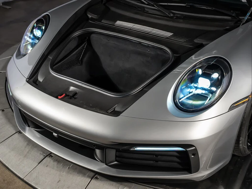 2021 Porsche 992 Carrera 4 - Image 16 of 31