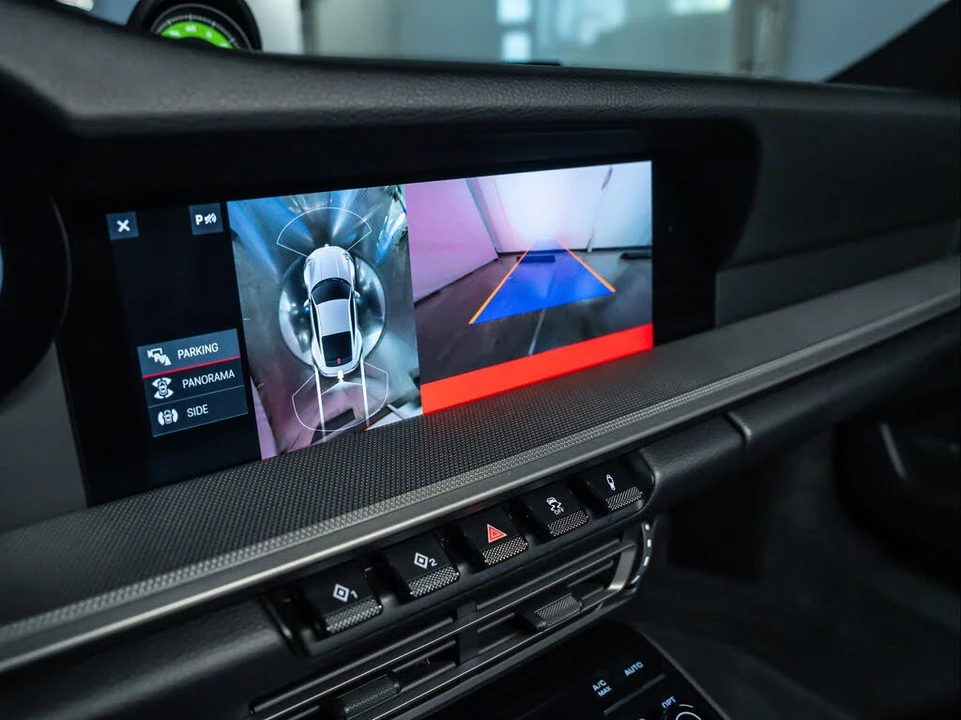 2021 Porsche 992 Carrera 4 - Image 25 of 31