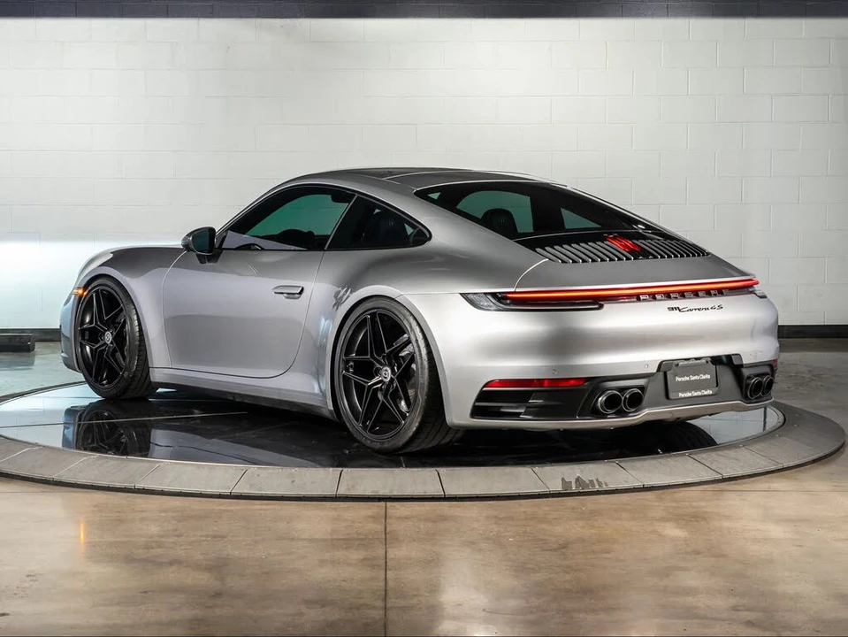 2021 Porsche 992 Carrera 4 - Image 3 of 31