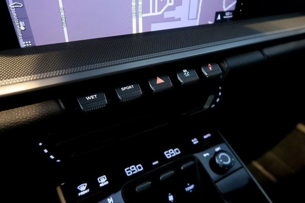 2021 Porsche 992 Carrera 4 - Image 20 of 21
