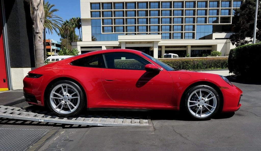 2021 Porsche 992 Carrera 4 - Image 6 of 21