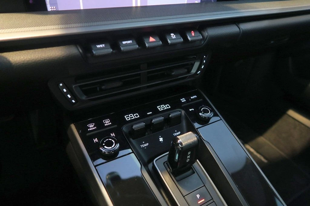 2021 Porsche 992 Carrera 4 - Image 21 of 21