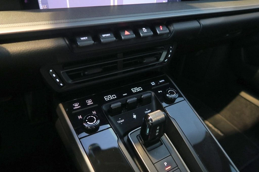 2021 Porsche 992 Carrera 4 - Image 21 of 21