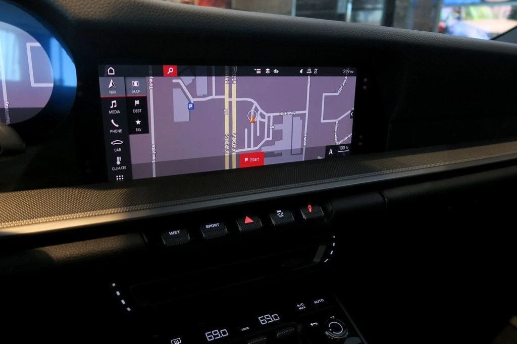 2021 Porsche 992 Carrera 4 - Image 18 of 21