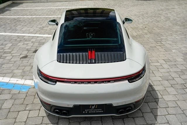 2021 Porsche 992 Carrera 4 - Image 23 of 31