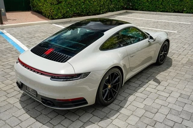 2021 Porsche 992 Carrera 4 - Image 27 of 31