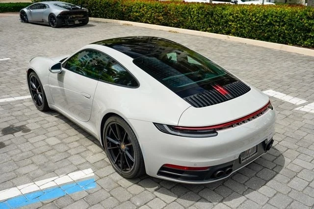 2021 Porsche 992 Carrera 4 - Image 21 of 31