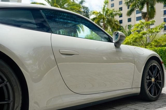 2021 Porsche 992 Carrera 4 - Image 30 of 31