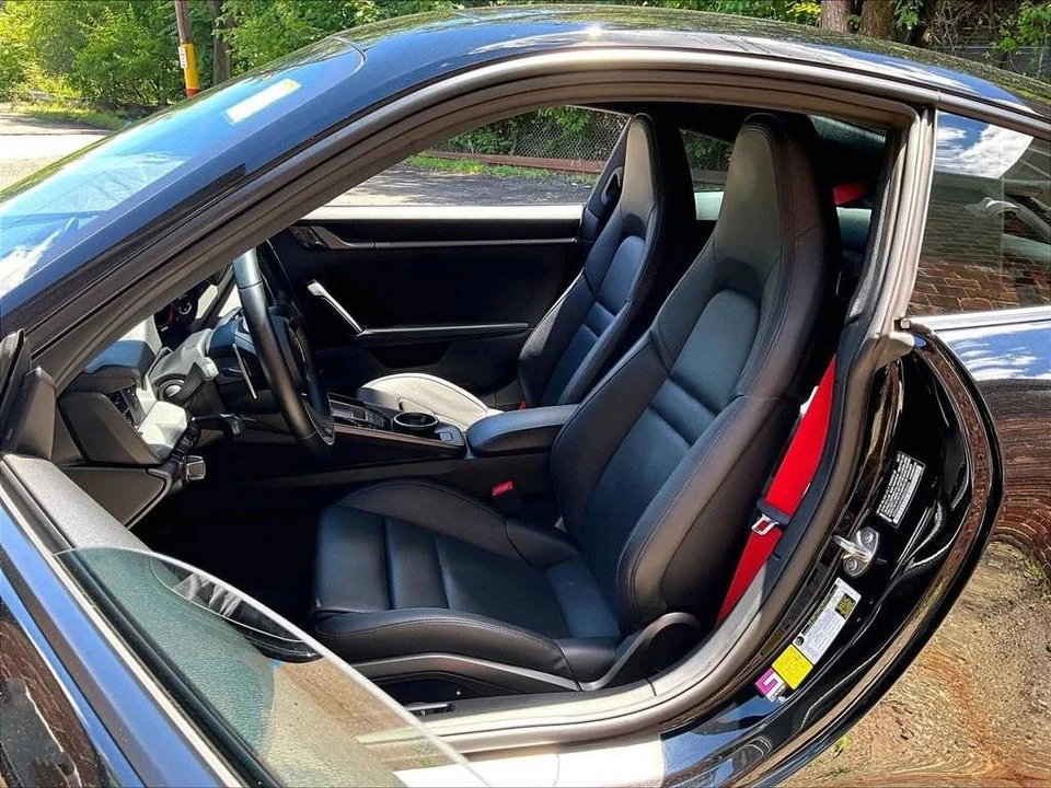 2021 Porsche 992 Carrera 4 - Image 5 of 5