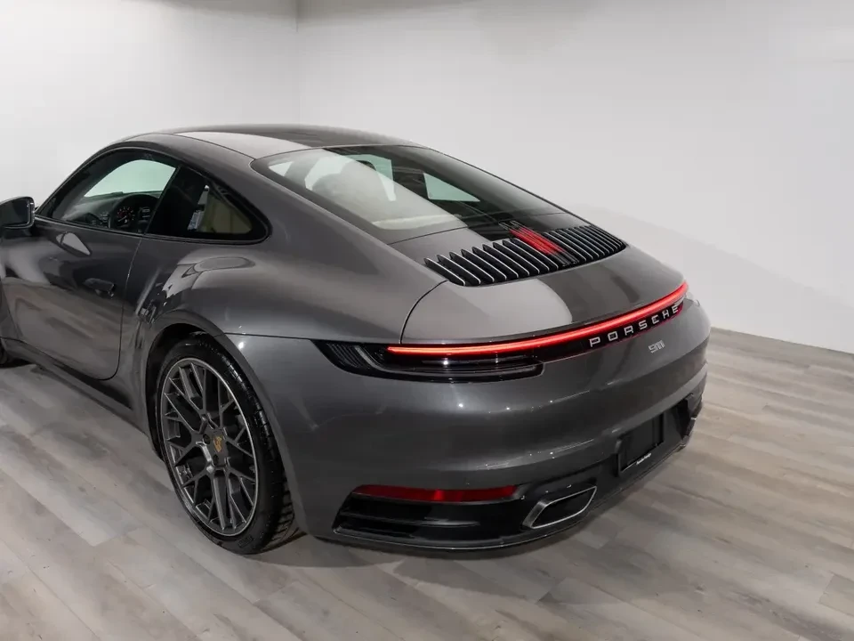 2021 Porsche 992 Carrera 4 - Image 11 of 20
